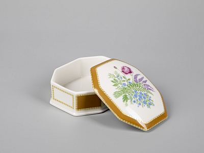 Туалетная коробочка форма Граненая рисунок Люпины арт. 80.59240.00.1