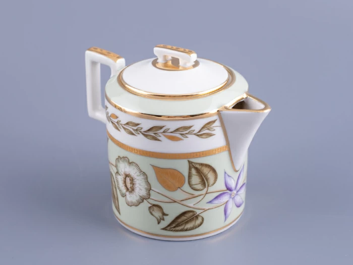 Сливочник 240 мл.,  форма Гербовая, рисунок Нефритовый фон арт. 80.65691.00.1, 